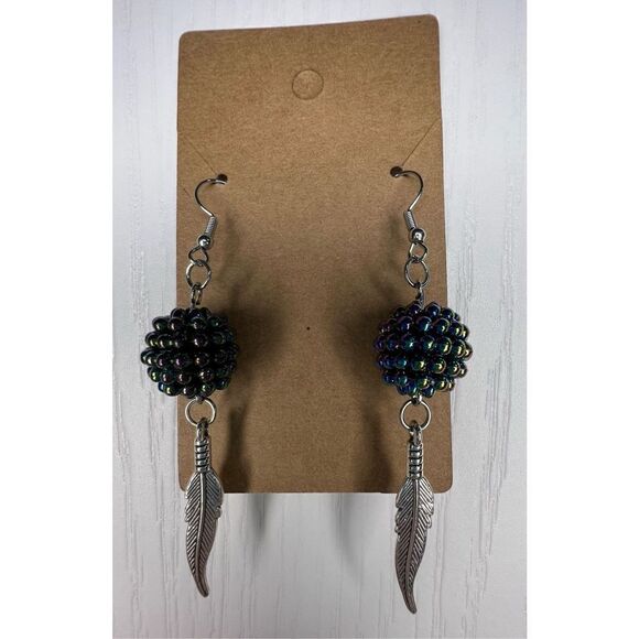 Handmade Vintage Bead and Feather Dangly Earrings - Picture 1 of 4